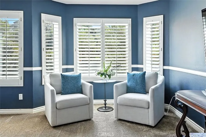 Primary bedroom sitting area