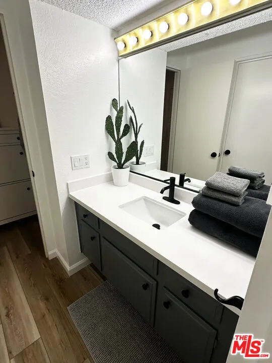 1655 E Palm Canyon Drive 318, Palm Springs, California 92264 home-pic-19