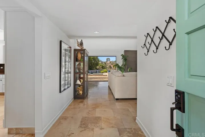 560 San Andres Dr., Solana Beach, California 92075