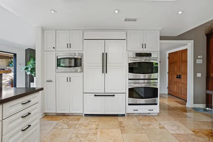 560 San Andres Dr., Solana Beach, California 92075