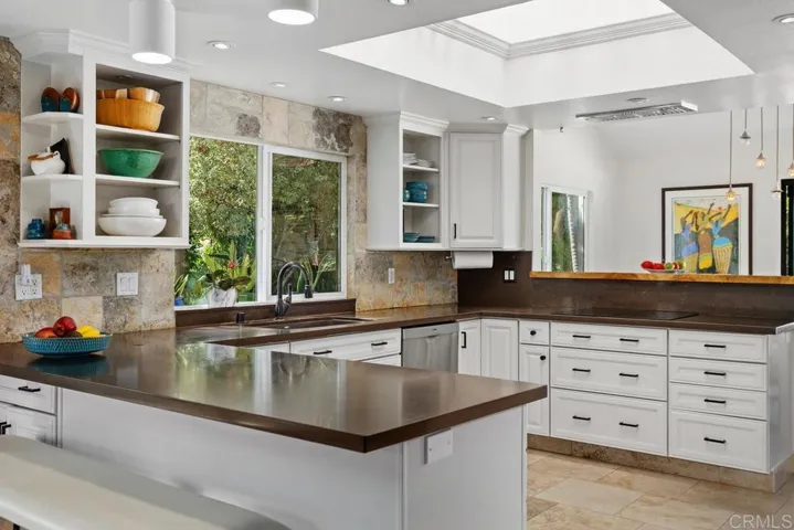 560 San Andres Dr., Solana Beach, California 92075