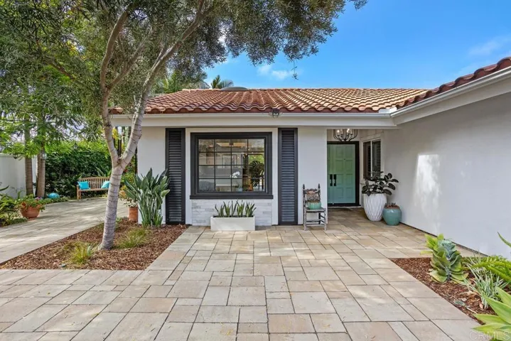 560 San Andres Dr., Solana Beach, California 92075