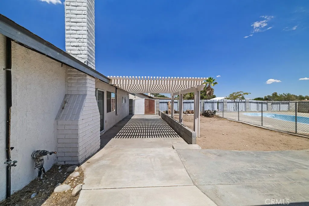 12867 Banyon Tree Lane, Victorville, California 92392 home-pic-25