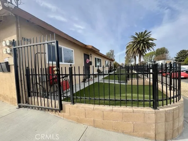 1030 W Romneya Drive, Anaheim, California 92801