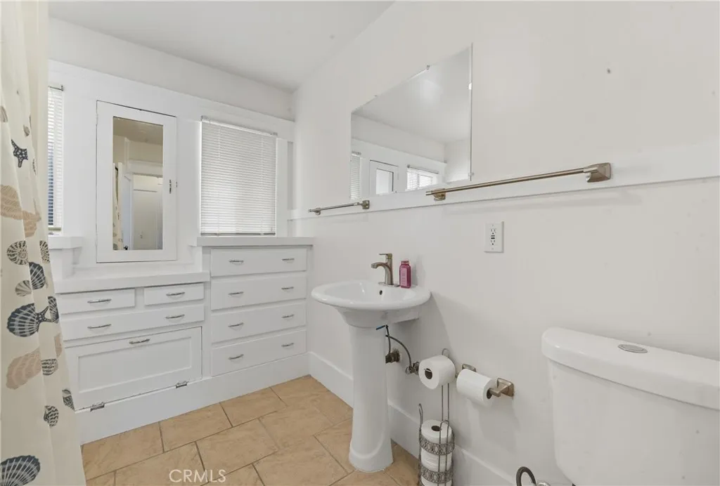 732 Saint Louis Avenue, Long Beach, California 90804 home-pic-20