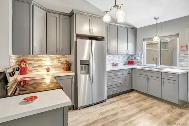 7700 Parkway Dr 17, La Mesa, California 91942