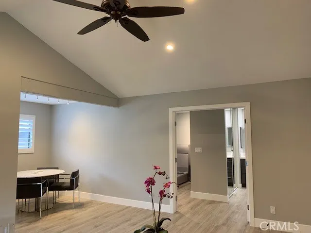 118 Streamwood, Irvine, California 92620