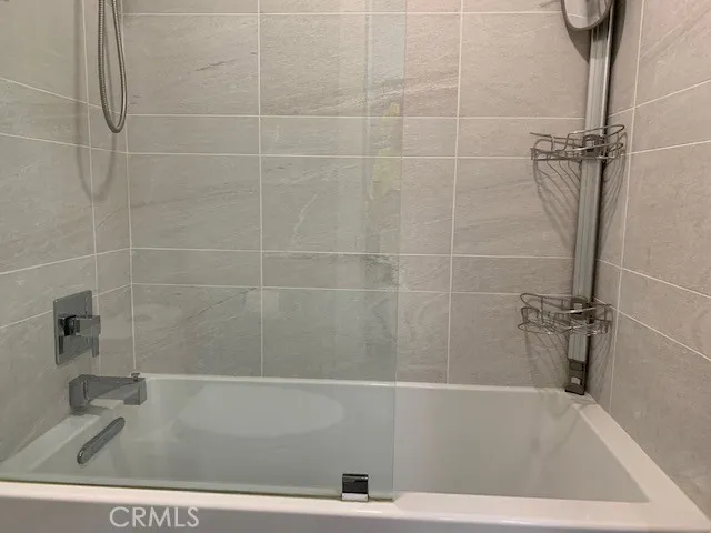 118 Streamwood, Irvine, California 92620