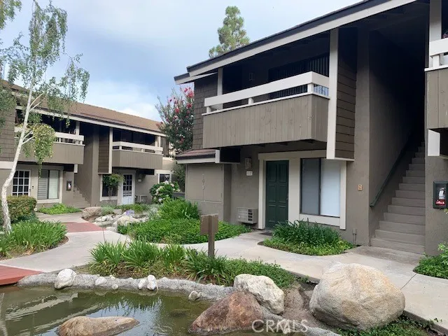 118 Streamwood, Irvine, California 92620
