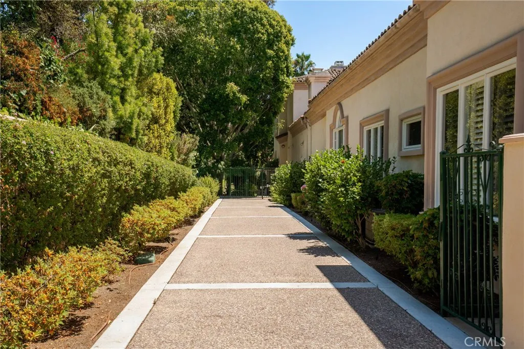 16727 Camino Sierra Del Sur Drive, Rancho Santa Fe, California 92625 home-pic-55