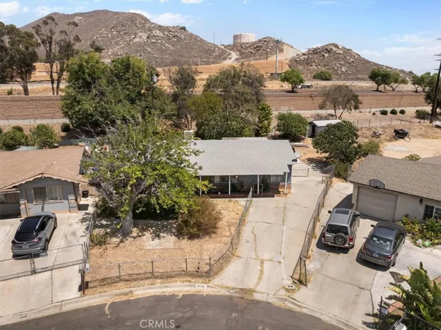 3350 Jennie Street, Jurupa Valley, California 92509
