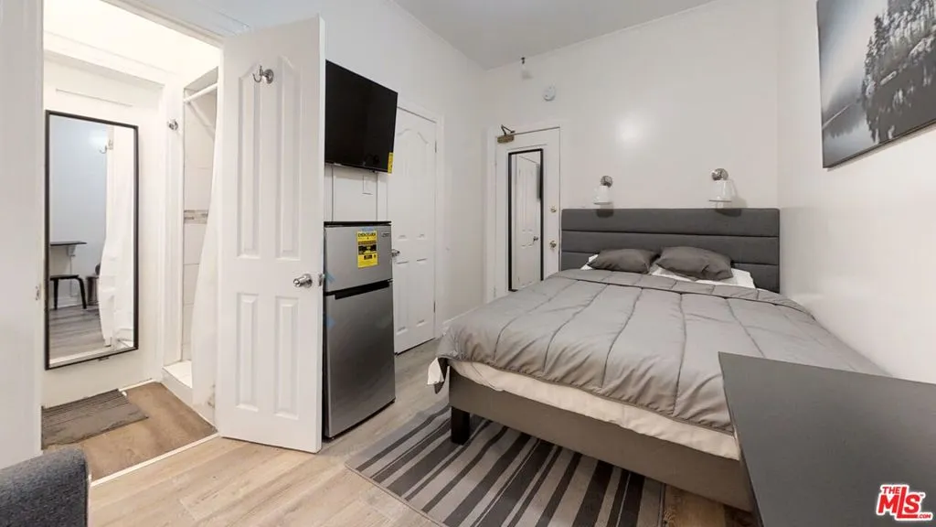 647 18th Street 316, Los Angeles, California 90015, ,Residential Lease,For Rent,18th,25576971