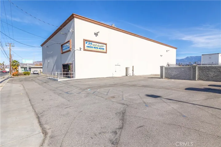 410 N State Street, Hemet, California 92543