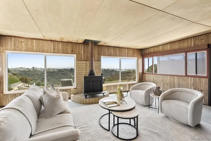 2122 March Pl, San Diego, California 92110