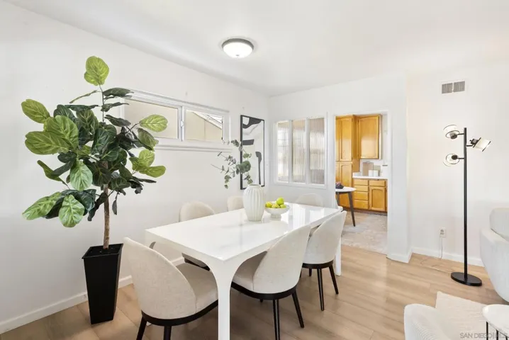 2122 March Pl, San Diego, California 92110
