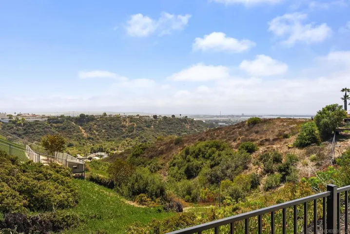 2122 March Pl, San Diego, California 92110