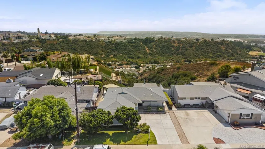 2122 March Pl, San Diego, California 92110