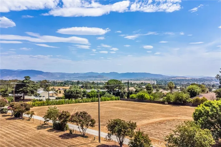 9643 Avienda San Timoteo, Cherry Valley, California 92223