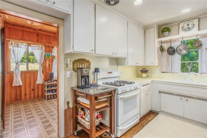 9643 Avienda San Timoteo, Cherry Valley, California 92223