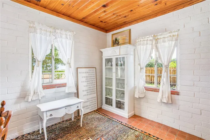 9643 Avienda San Timoteo, Cherry Valley, California 92223