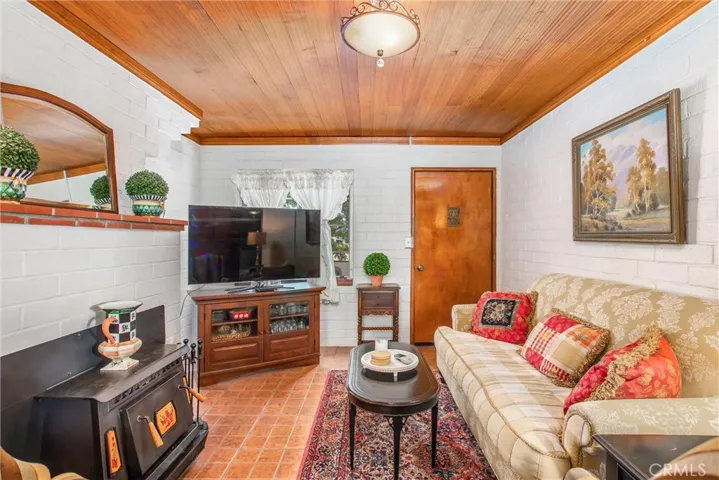 9643 Avienda San Timoteo, Cherry Valley, California 92223