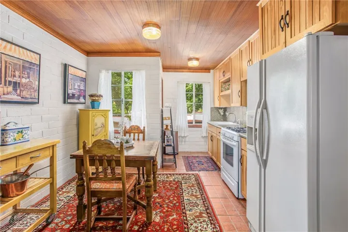9643 Avienda San Timoteo, Cherry Valley, California 92223