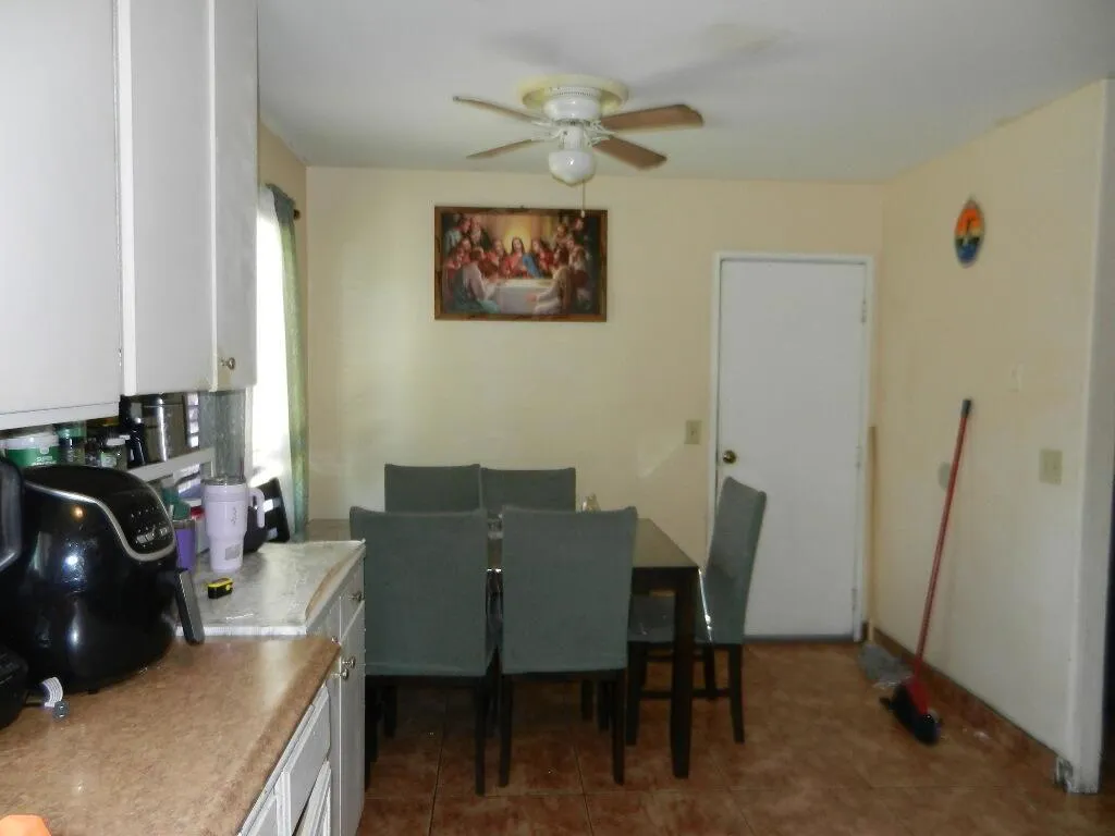 82129 Crest Avenue, Indio, California 92201 home-pic-5