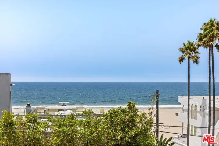 32 Galleon Street, Marina Del Rey, California 90292