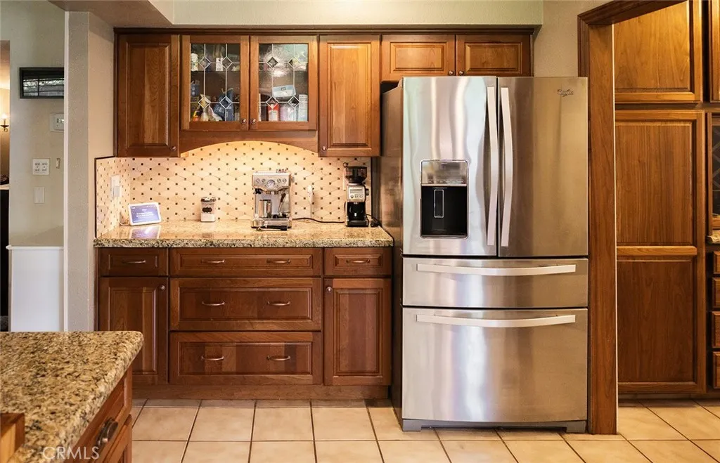 1647 W Wrenwood Avenue, Fresno, California 93711 home-pic-12