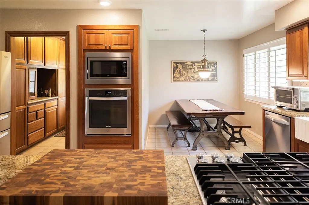 1647 W Wrenwood Avenue, Fresno, California 93711 home-pic-8