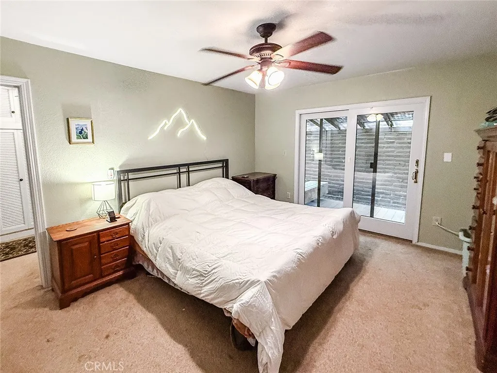 1647 W Wrenwood Avenue, Fresno, California 93711 home-pic-18