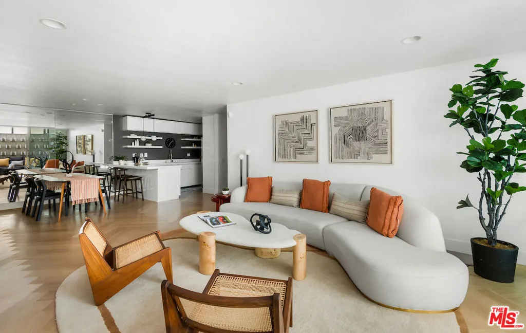 1400 N Sweetzer Avenue 106, West Hollywood, California 90069 home-pic-4