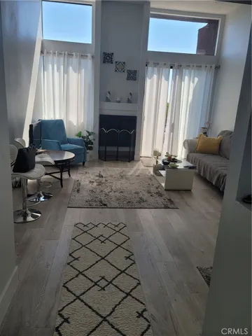 7826 Topanga Canyon Boulevard 74, Canoga Park, California 91304