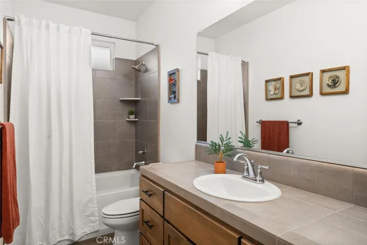 2 Bitterroot Court, Chico, California 95973