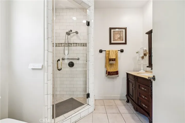 13621 Erwin Street, Van Nuys, California 91401