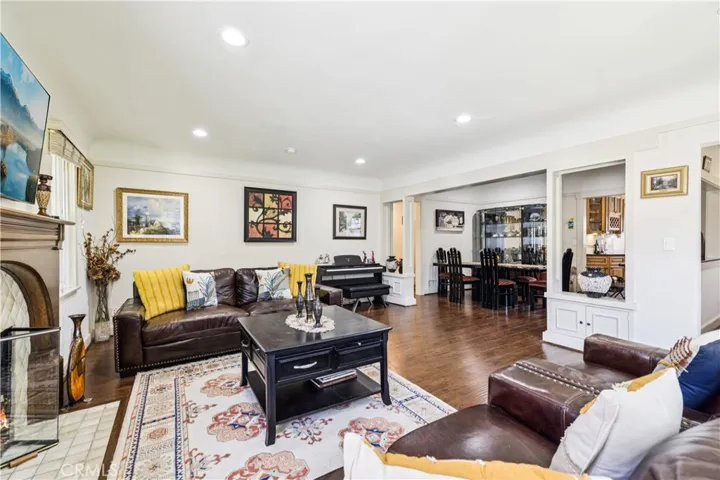 13621 Erwin Street, Van Nuys, California 91401