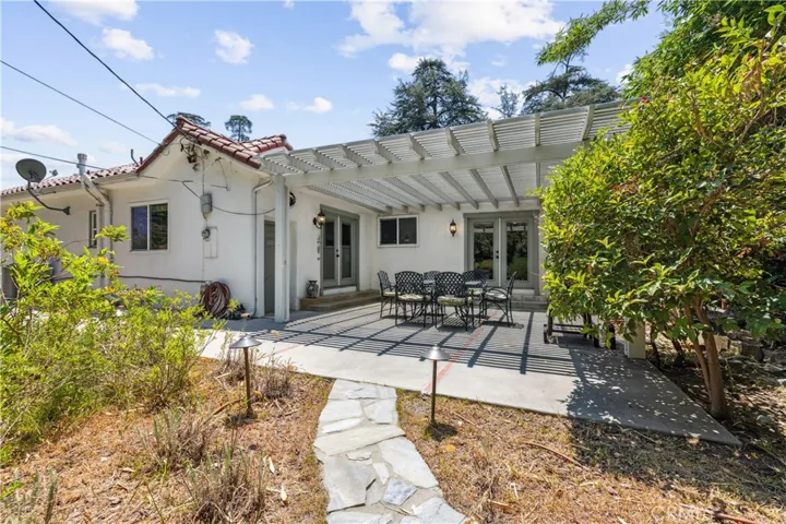 13621 Erwin Street, Van Nuys, California 91401