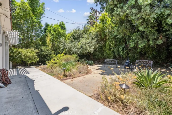 13621 Erwin Street, Van Nuys, California 91401