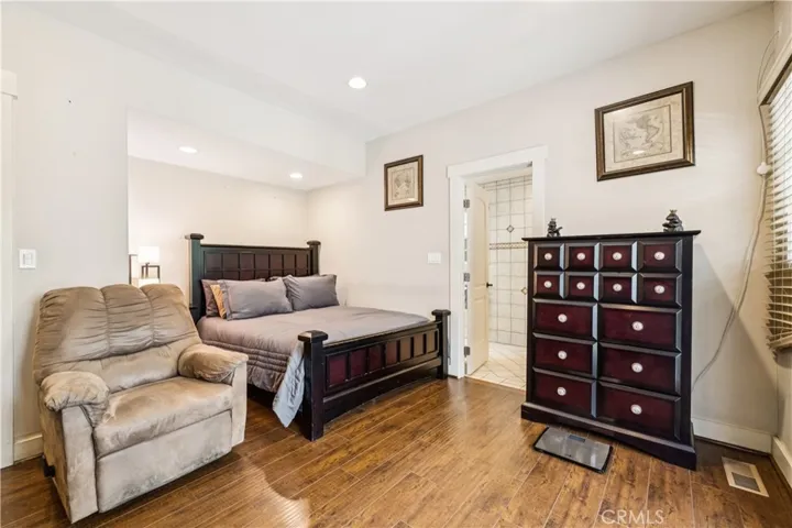 13621 Erwin Street, Van Nuys, California 91401