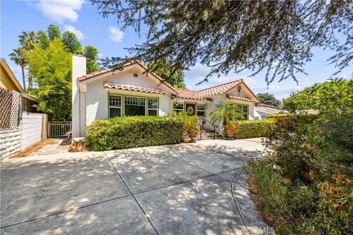 13621 Erwin Street, Van Nuys, California 91401