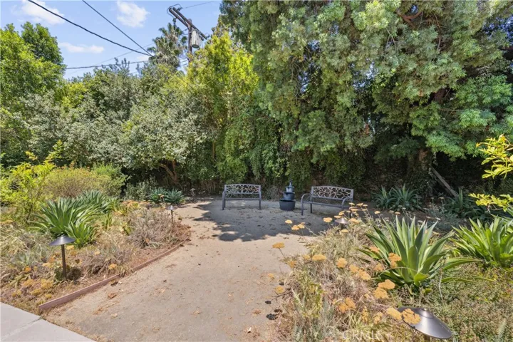 13621 Erwin Street, Van Nuys, California 91401