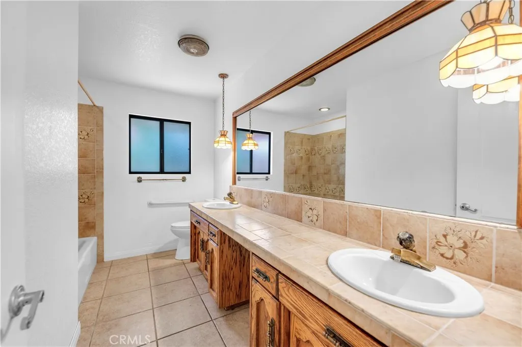 4455 Brighton Court, Hemet, California 92544 home-pic-21
