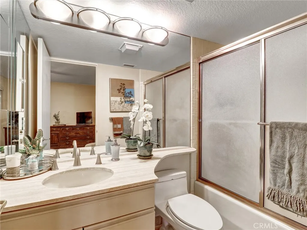 208 Kavenish Drive S, Rancho Mirage, California 92270 home-pic-23