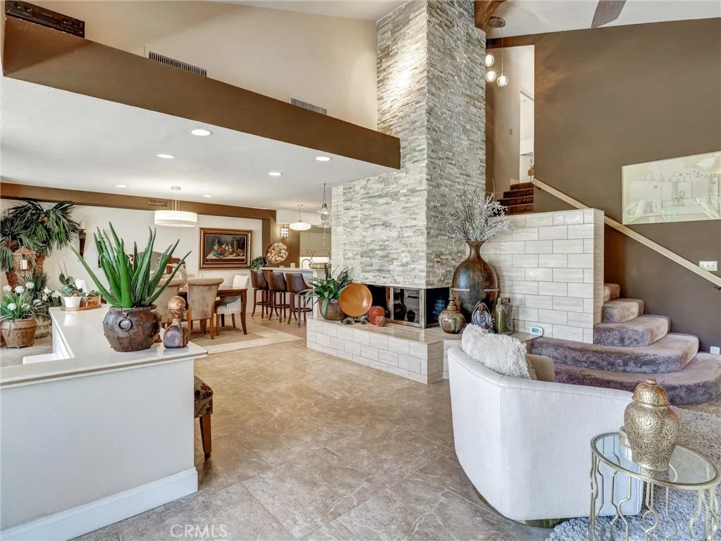 208 Kavenish Drive S, Rancho Mirage, California 92270 home-pic-8