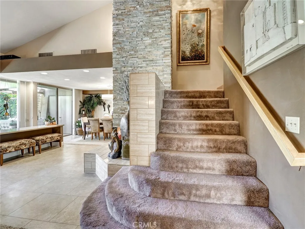 208 Kavenish Drive S, Rancho Mirage, California 92270 home-pic-25