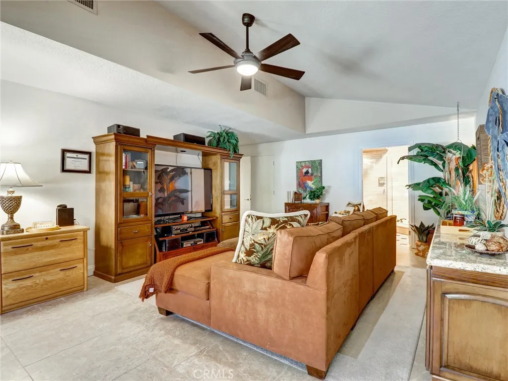 208 Kavenish Drive S, Rancho Mirage, California 92270 home-pic-29