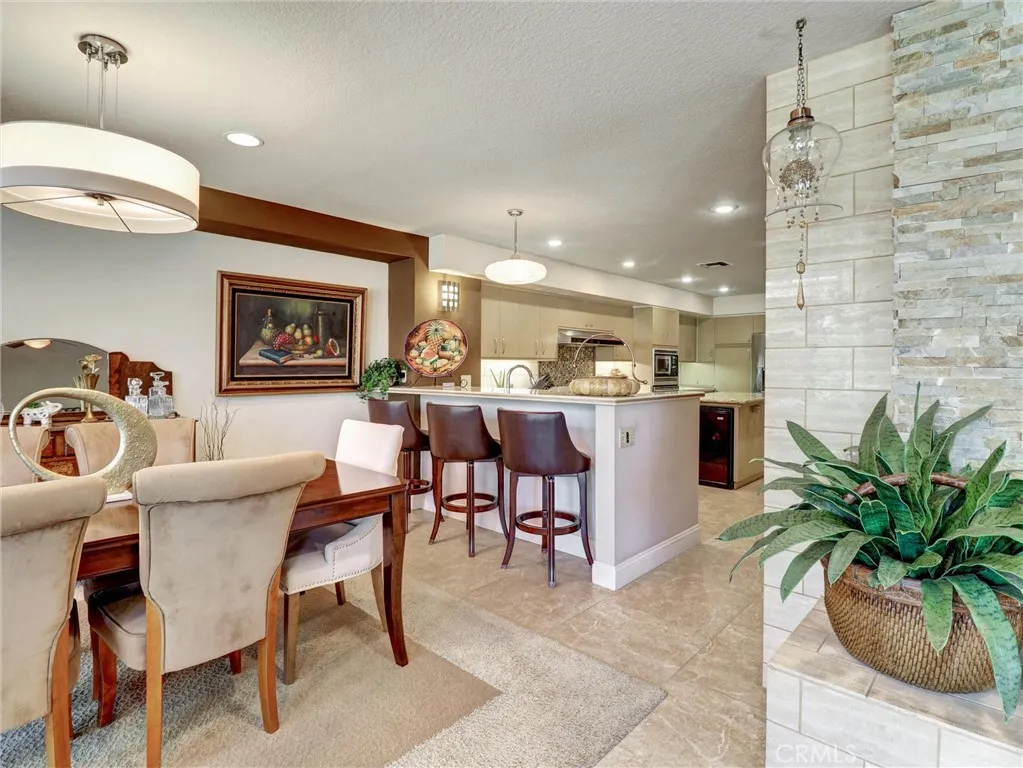 208 Kavenish Drive S, Rancho Mirage, California 92270 home-pic-12