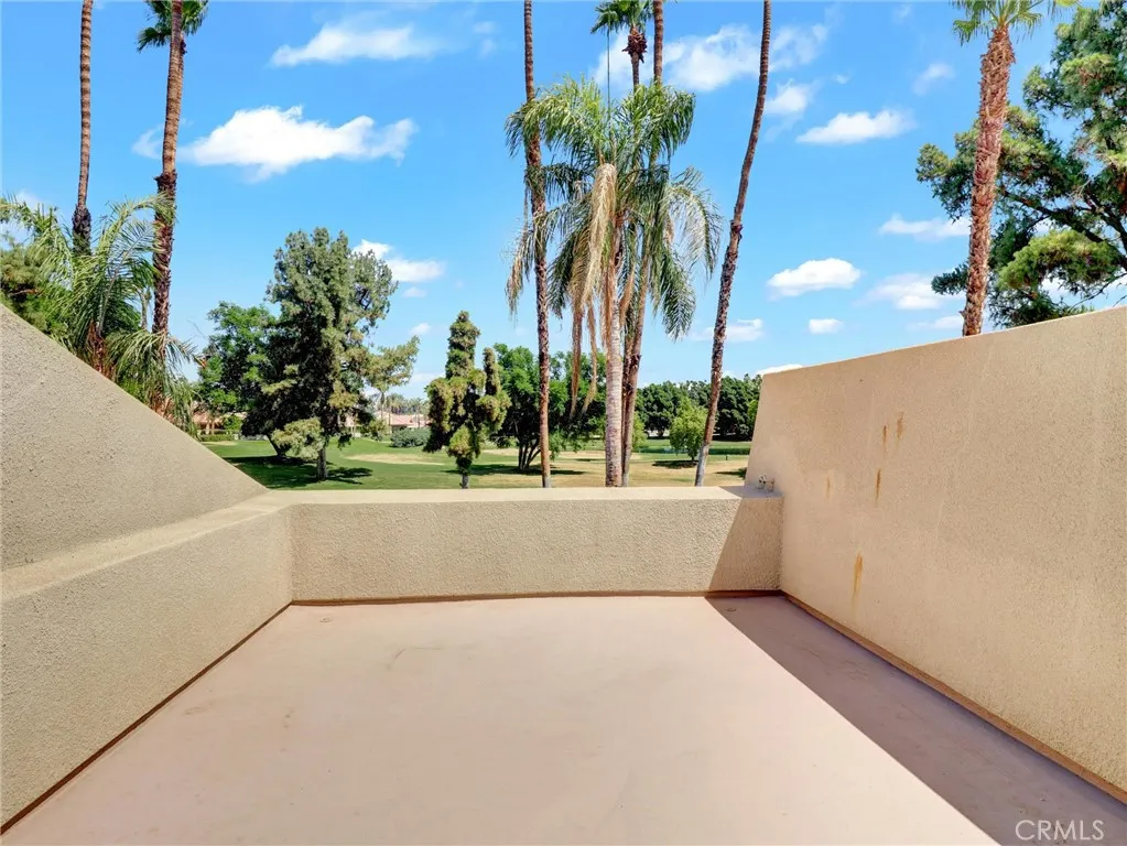 208 Kavenish Drive S, Rancho Mirage, California 92270 home-pic-43