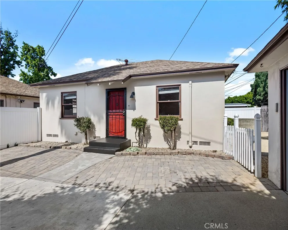 657 659 E Jefferson Avenue, Pomona, California 91767, 1 Bedroom Bedrooms, ,1 BathroomBathrooms,Residential Lease,For Rent,Jefferson,TR25181003