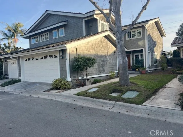 11 Malaga Place, Manhattan Beach, California 90266, 3 Bedrooms Bedrooms, ,3 BathroomsBathrooms,Residential,For Sale,Malaga,SB25181117